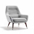 Lichte grijze fauteuil van stof met houten poten 80 x 80 x 90cm